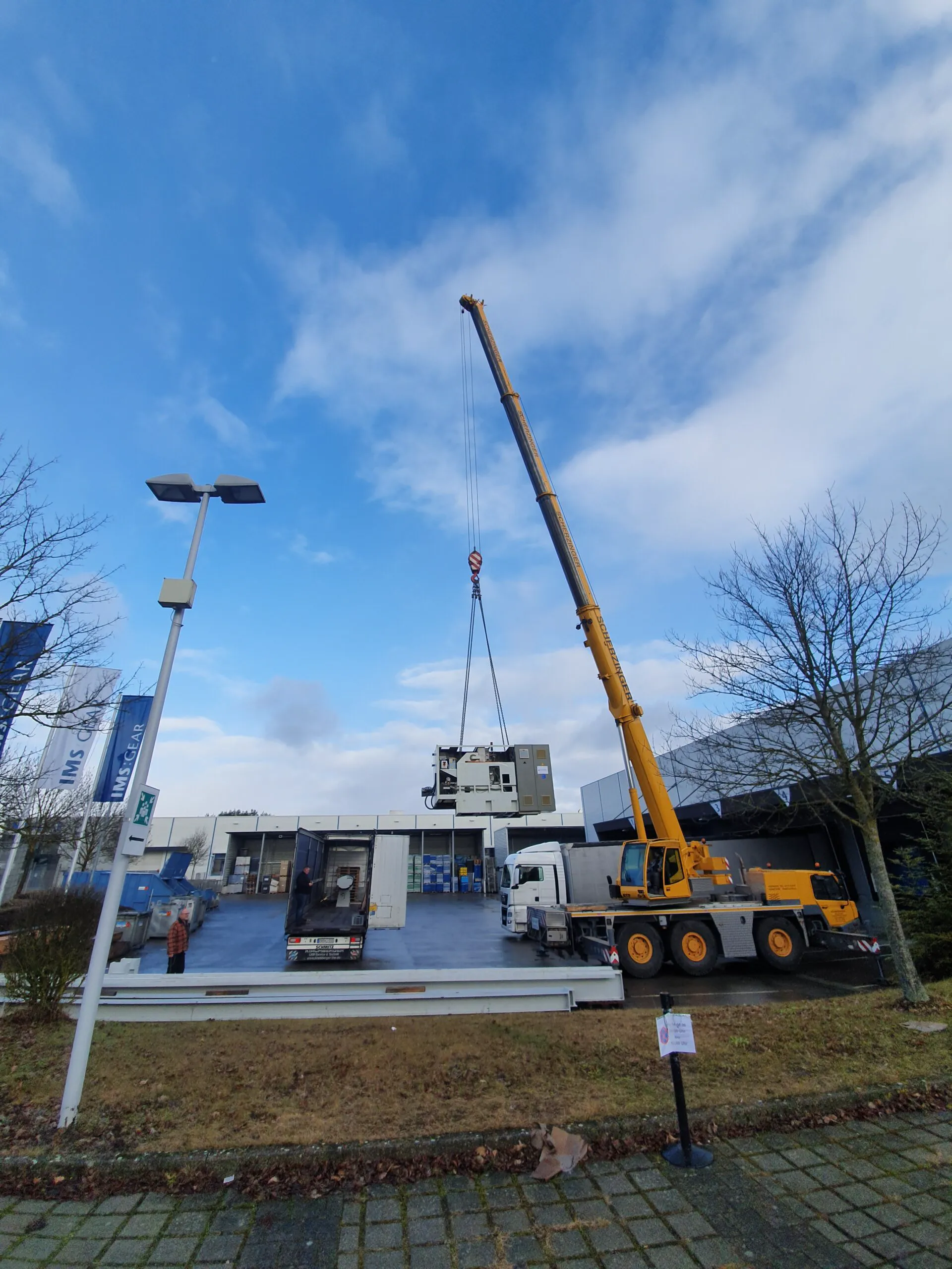 Kranverladung CNC-Maschine